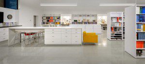 white-mg2-offices-by-mg2